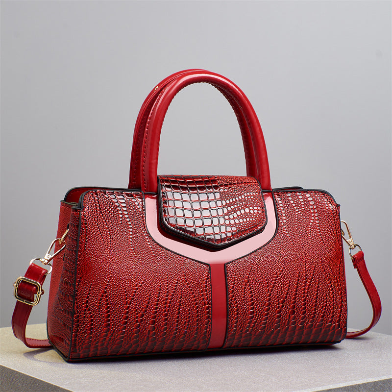 Amorette Shoulder Bag