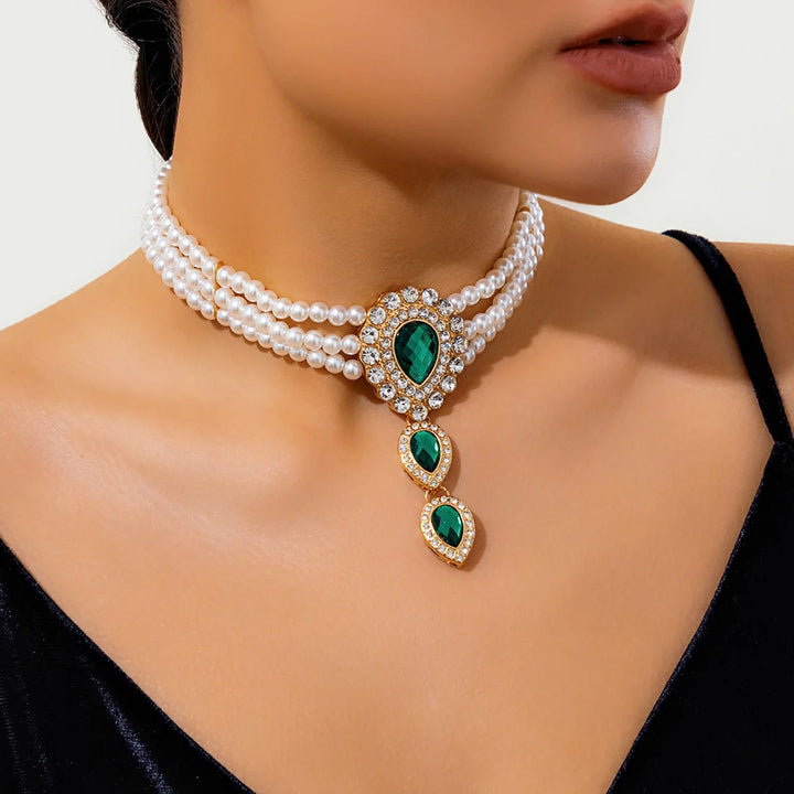 Verdeluxe Necklace &amp; Bracelet Set
