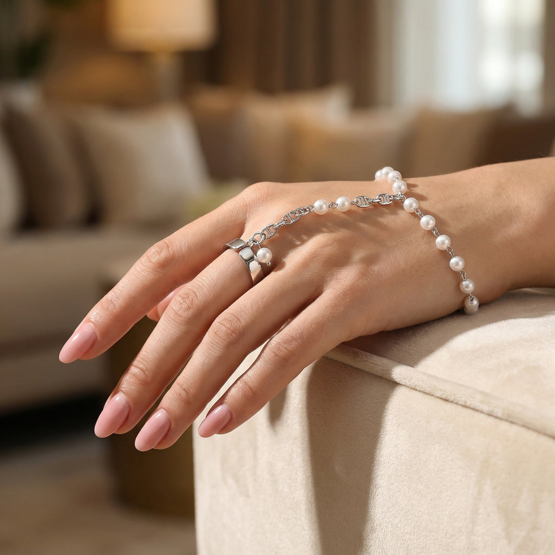 Verona Loop Bracelet