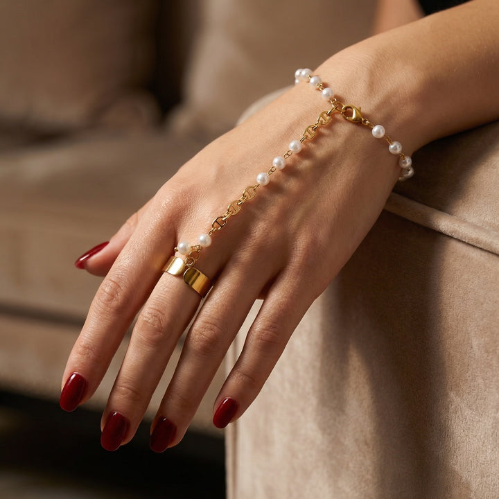Verona Loop Bracelet