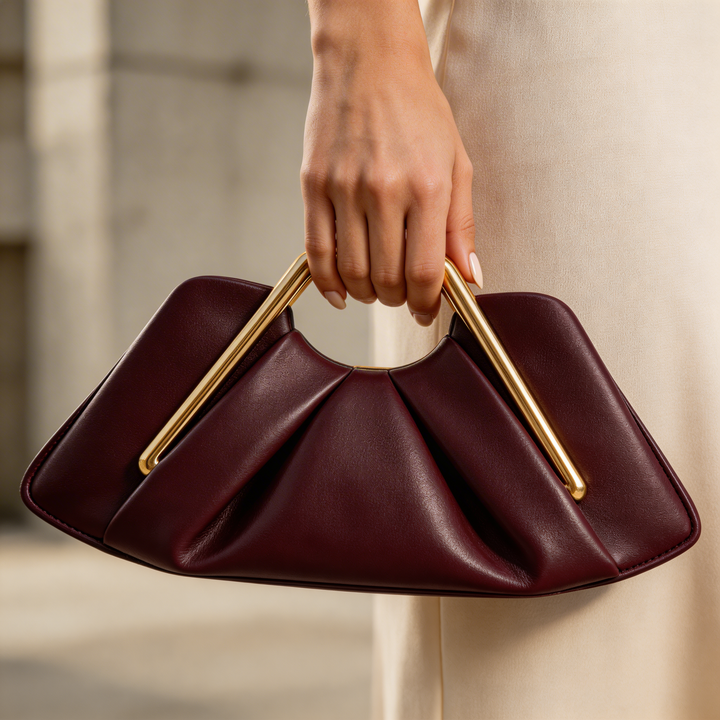 Mira Sculpt Clutch