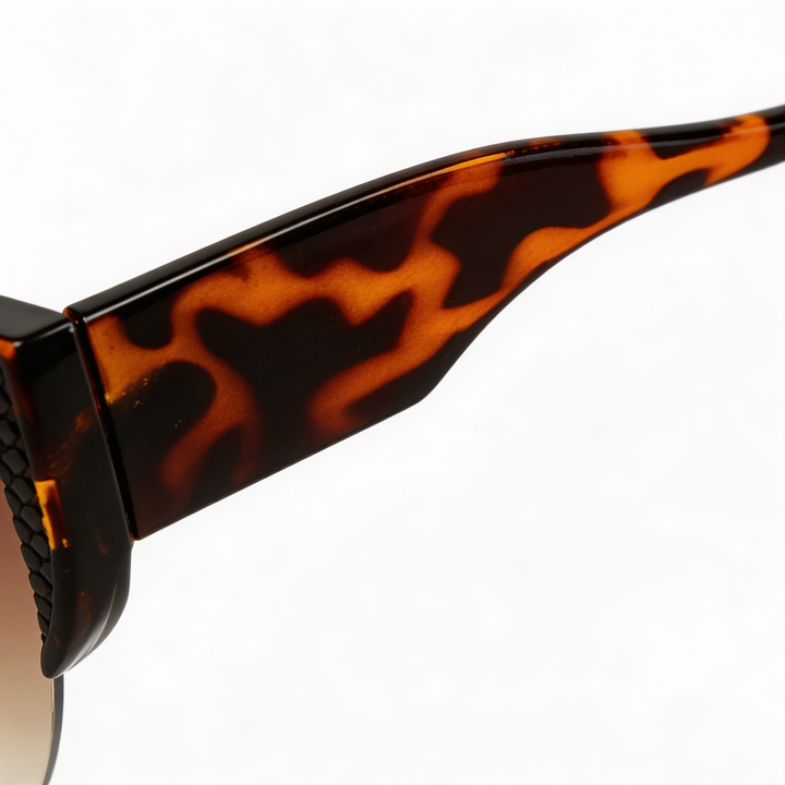 Marta Shades