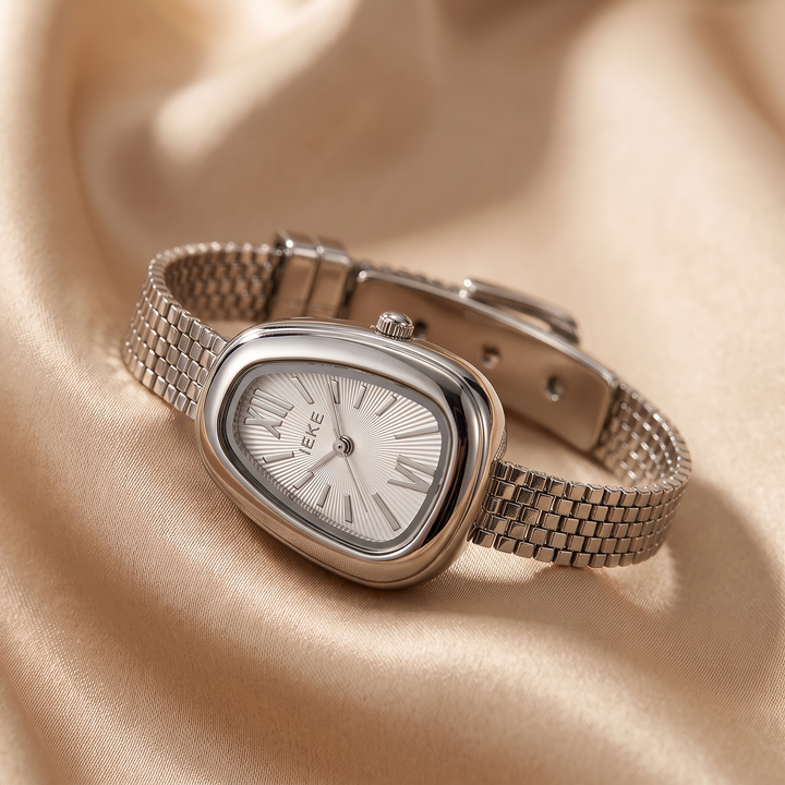 Amoura Watch