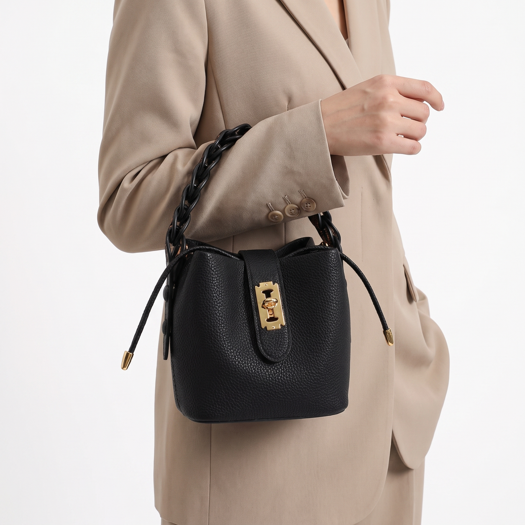 Vasilisa Bag